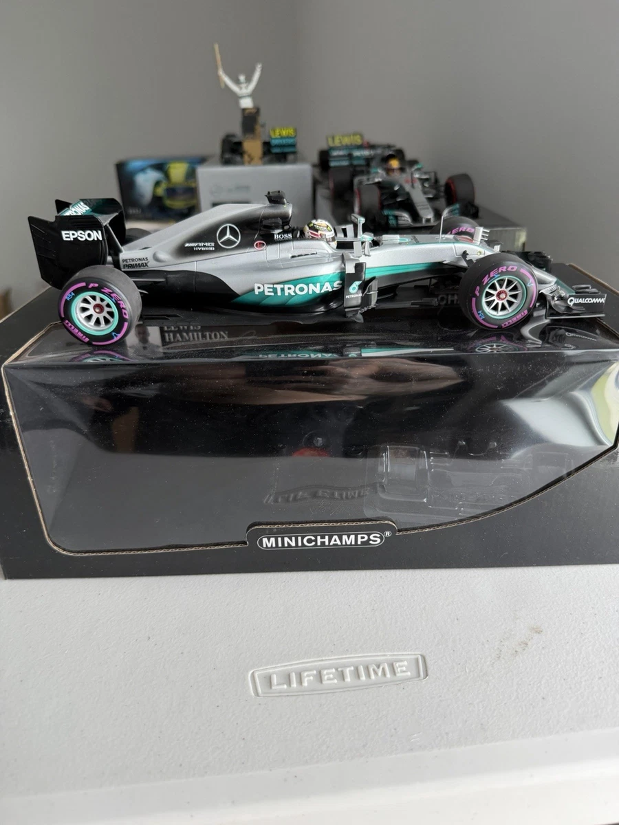 MINICHAMPS Mercedes GP Diecast Formula 1 Cars 2016 Vehicle Year