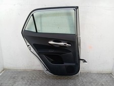 Porte arrière et accessoires Toyota AURIS
