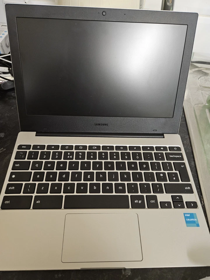 Google chrome laptop with charger - Image 2 of 4