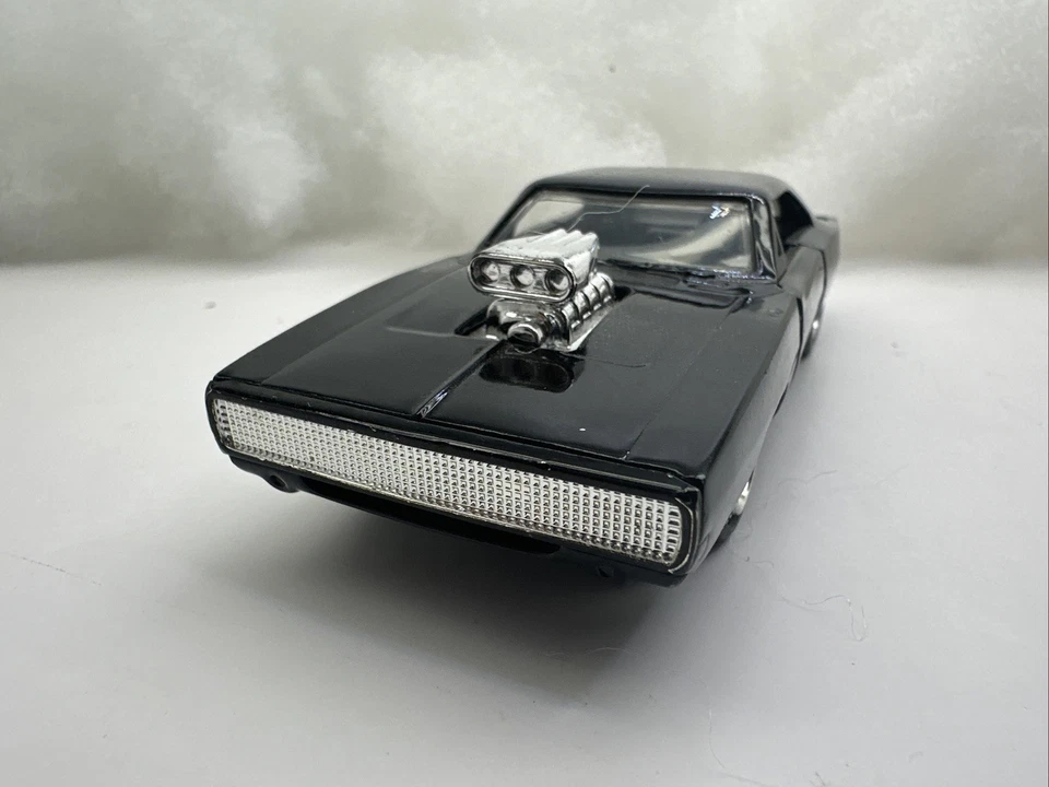 Coche Dodge Charger 1970 Jada Toys No.97042 - Doms Fast And Furious - escala 1:32 Foto 2 de 4