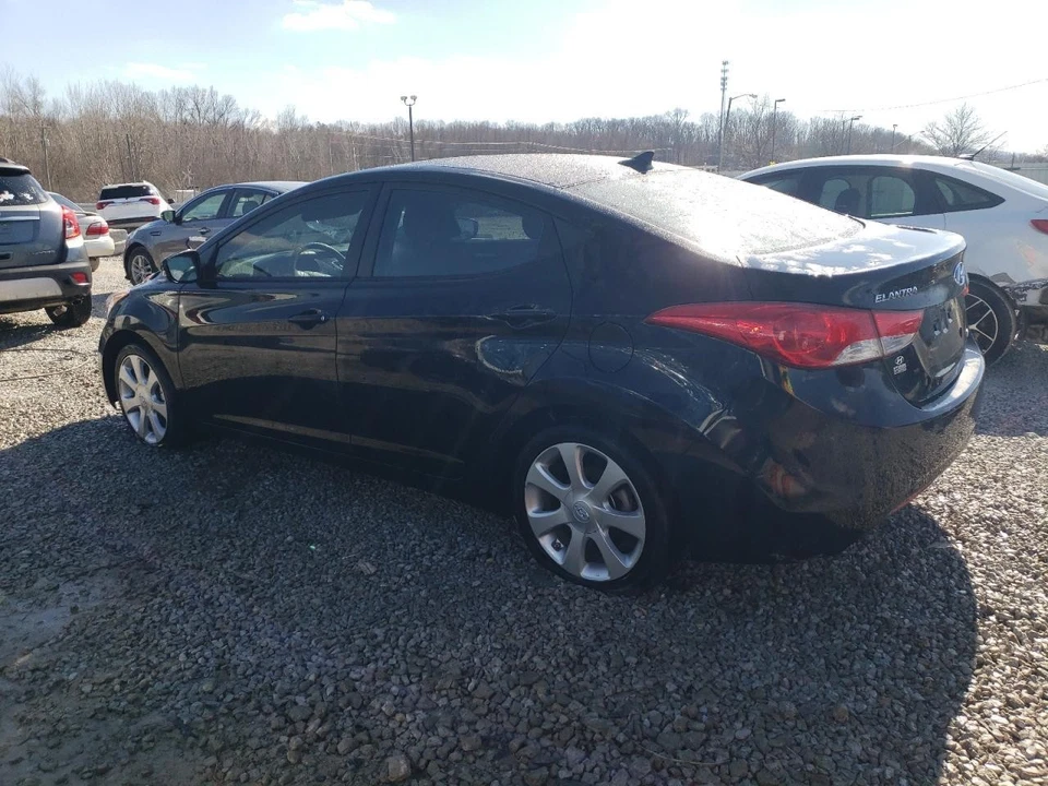 Conjunto de filtro de aire usado se adapta a: Hyundai Elantra 2012 1,8 L SDN Canadá emisiones G Foto 2 de 4