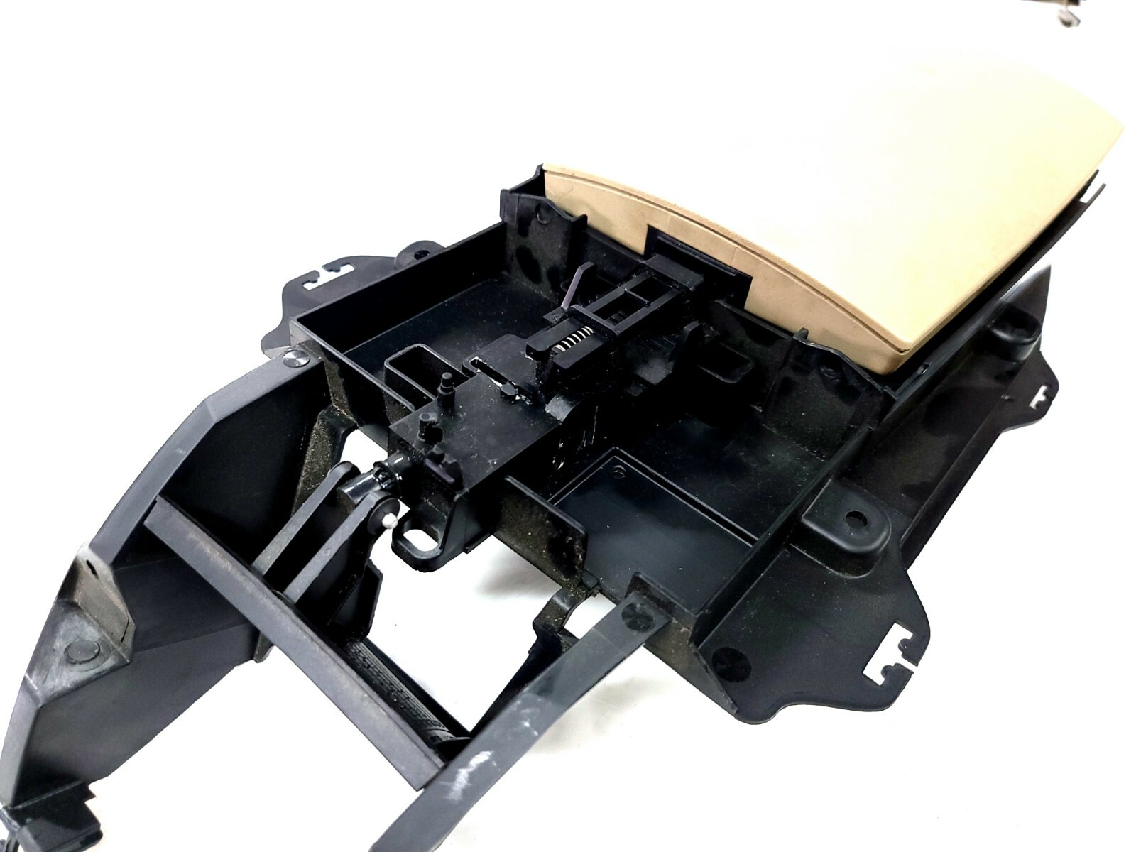 ⭐ 0308 Bmw E85 Z4 Rear Center Console Upper Storage Compartment Cover