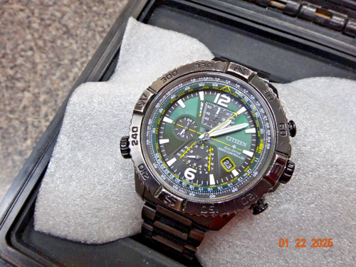 Citizen Promaster Navihawk H804-S126789 48mm grünes Zifferblatt mit Box - Bild 5 von 21