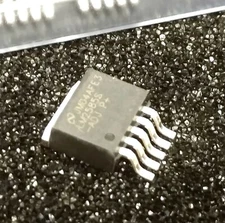 LM2585S-ADJ  4 VDC to 40 VDC, 3A Step-Up Wide Vin Flyback Converter