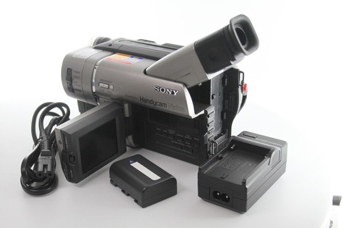 Sony NTSC Hi-8 Standard 8mm Analog Camcorder - Video Transfer - VGC  (CCD-TRV57) 27242565449 | eBay