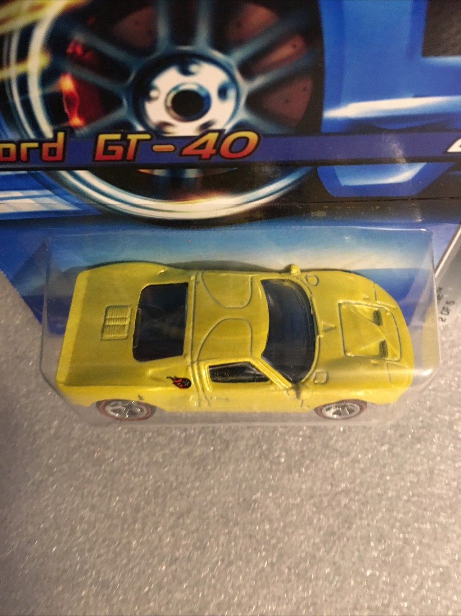 Hot Wheels Ford GT-40 Red line series 2/5. 2006 #097 Yellow New On