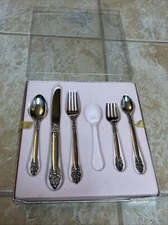 Oneida Community Silver Plate Boxed Set of 5 Childs Vintage