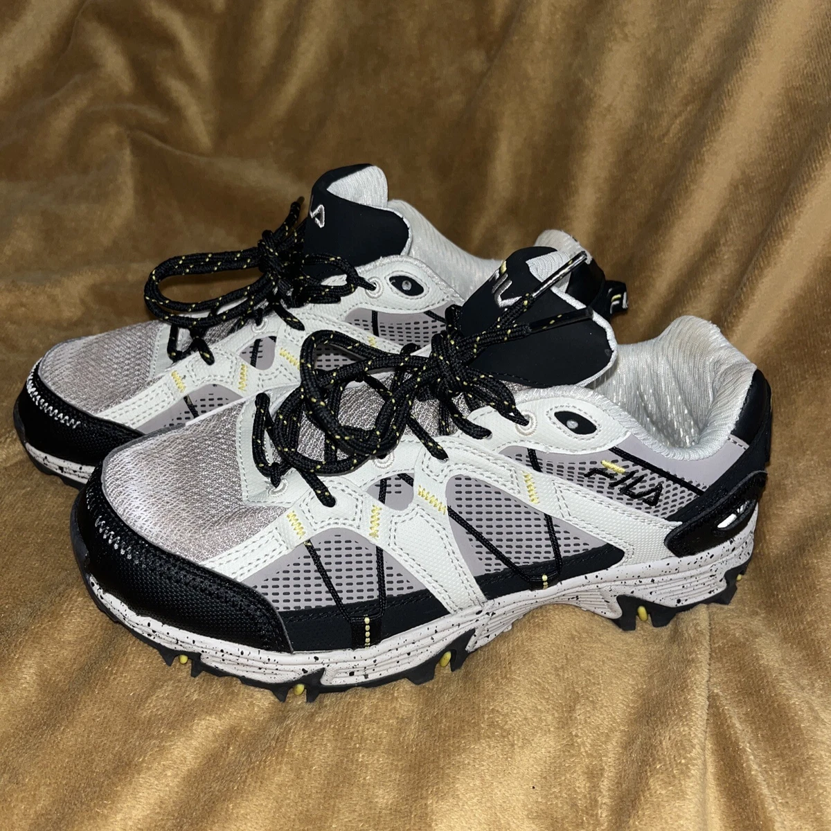 The latest fila clearance shoes
