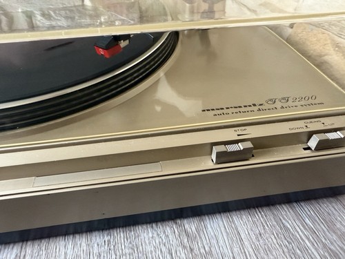 HIFI EXCELLENTE PLATINE VINYLE VINTAGE MARANTZ TT2200 DIRECT DRIVE AUTO RETURN - Foto 3 di 17