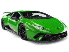 LAMBORGHINI HURACAN PERFORMANTE METALLIC GREEN 1:18 NEW IN BOX.