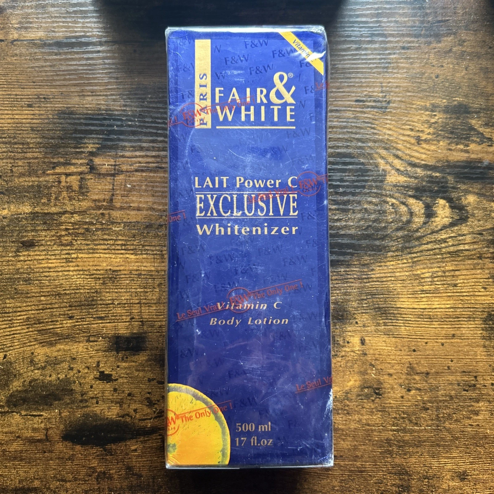Exclusive Body Lotion / Moisturizer W/ Vitamin C 17oz/500ml EXP 08/2029