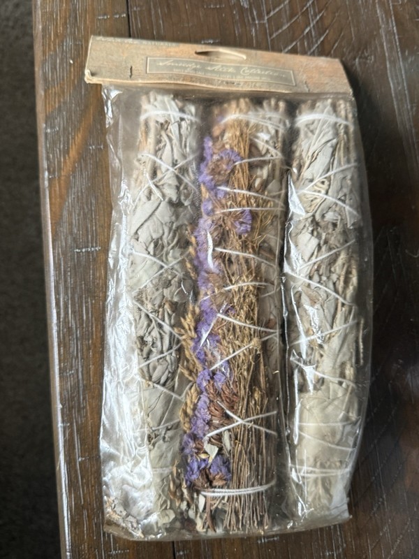 Juniper Mist Creations Smudge Set: 3 Sticks + Abalone Shell