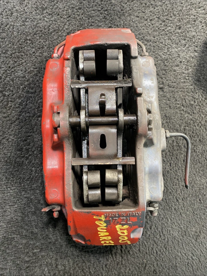 Juego de pinzas de freno delanteras Brembo Volkswagen Touareg Porsche Cayenne 2004-2010 OEM Foto 3 de 4