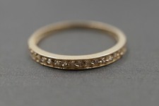 10K Solid Yellow Gold 2.2MM CZ Band Ring. Size 6.25