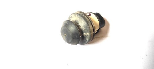 Volkswagen Polo III 6N 6N2 6NF 2000 Türkontaktschalter hinten UST78182