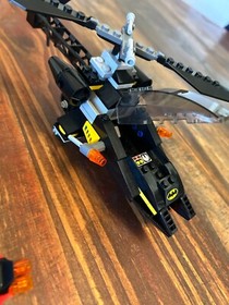 LEGO 76011 DC Man-Bat Attack--Incomplete