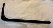 2007-2014 Tahoe Yukon Right Rear Passenger Door Window Outer Sealing Strip OEM