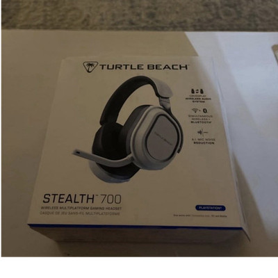Turtle Beach Stealth 700 Wireless Bluetooth Gaming Headset White