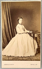 CDV LADY RYDE ISLE OF WIGHT BY JABEZ HUGHES ANTIQUE PHOTO VICTORIAN FASHION