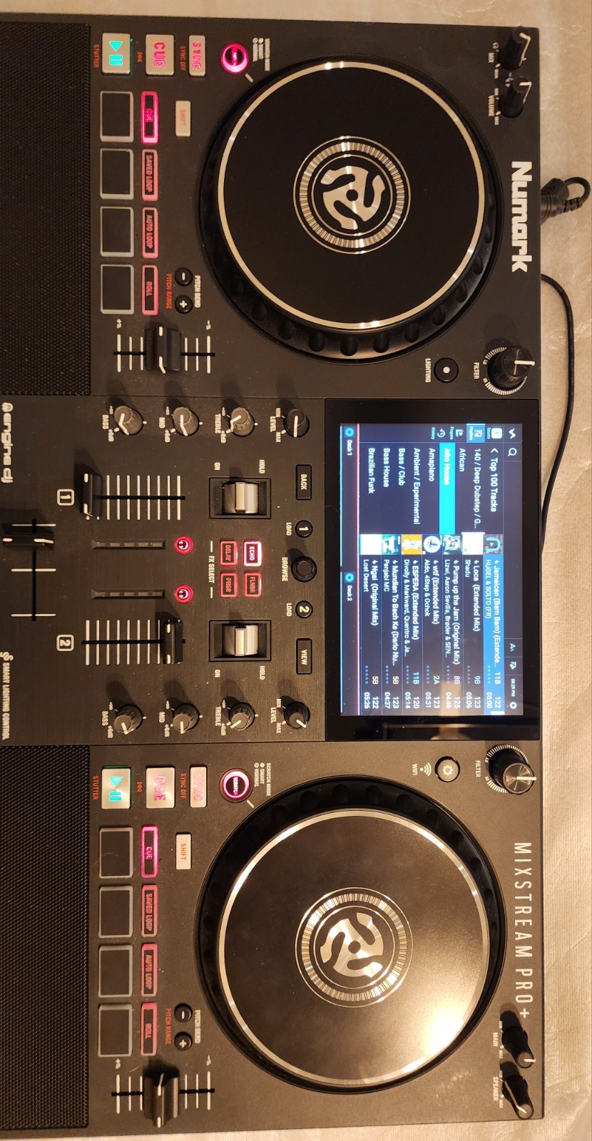 ✨️Numark Mixstream Pro Go Portable DJ Controller in Exellent working condition✨️