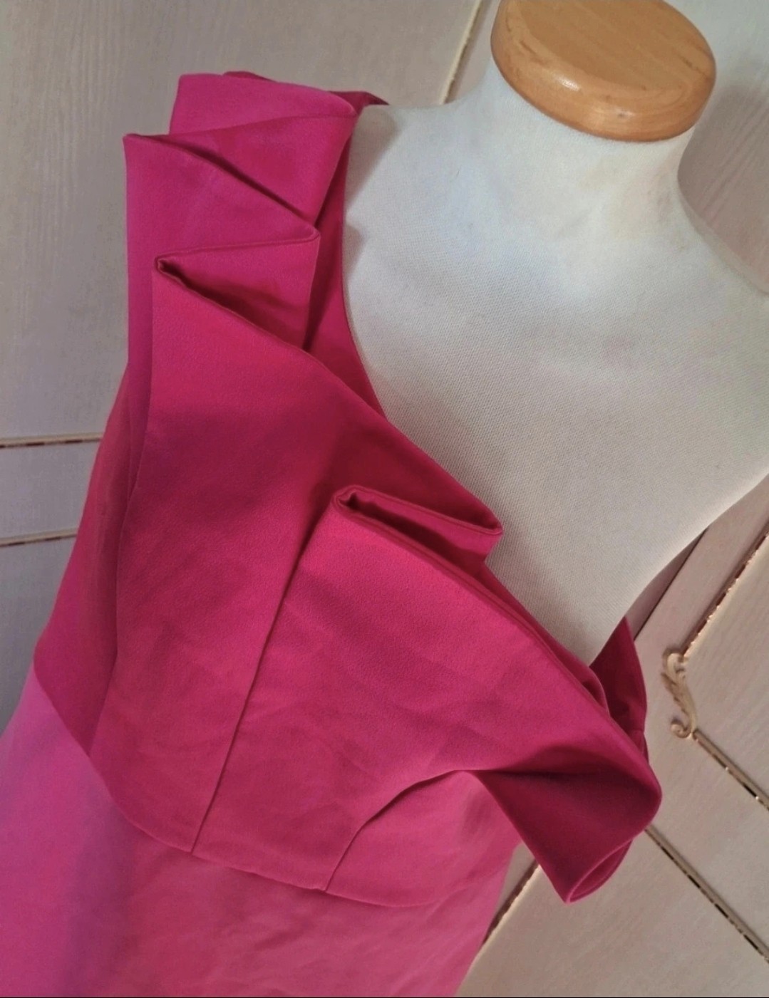 Ted Baker Hot Pink One Shoulder Dress Size 5 ( 16) Structured Occasion RRP £150+ image 2