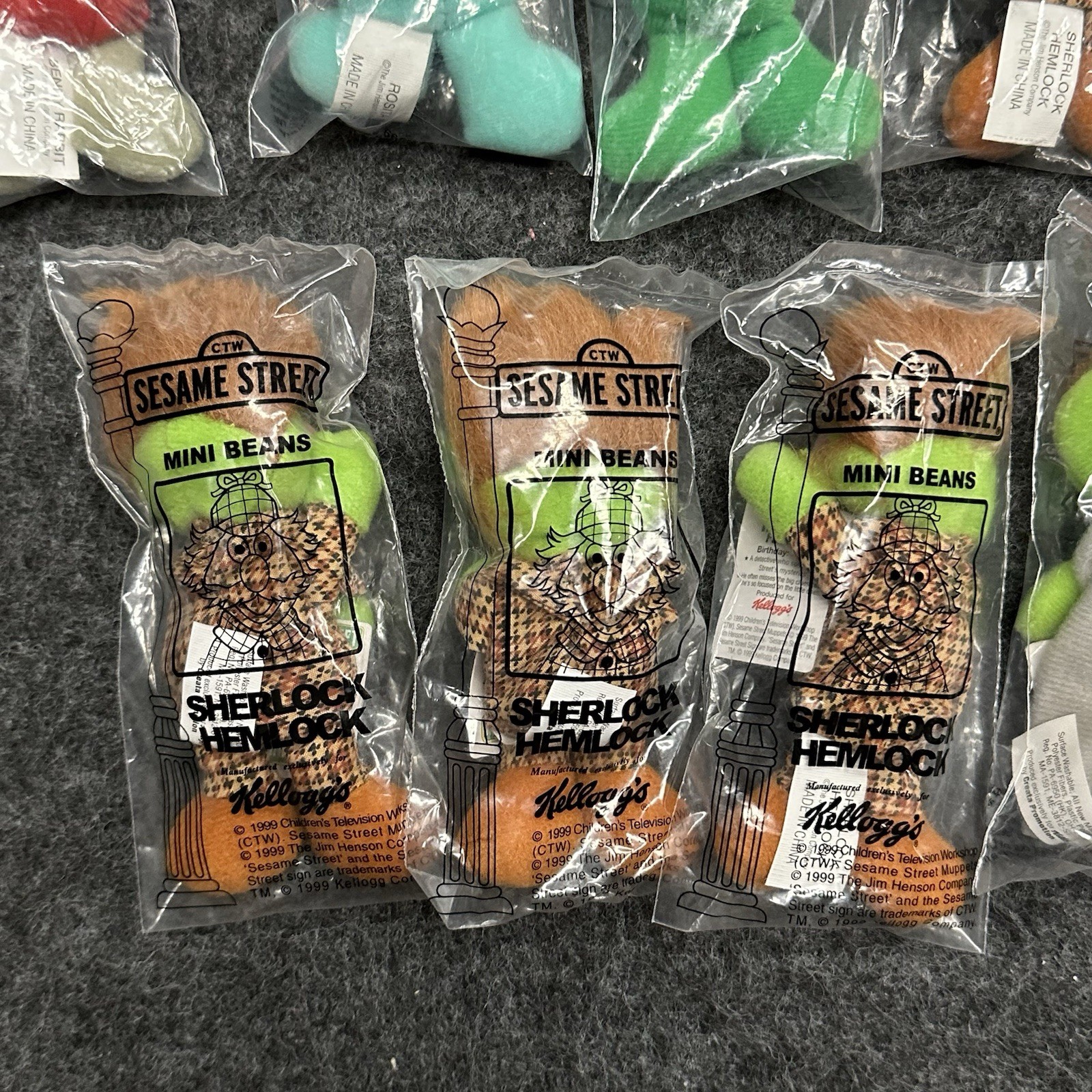 The Sesame Street Mini Beans 4" Kellogg's ALL 17 NEW IN PACKAGE!!