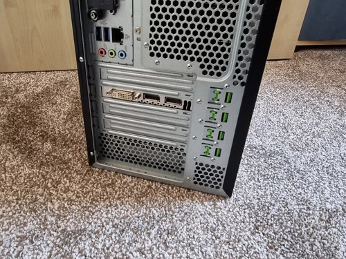 Fujitsu Celsius W530 Xeon Desktop Computer 16GB RAM 03 - Afbeelding 6 van 9