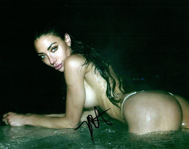 Tatiana Ericksen Sexy Influencer Adult Model Signed 8x10 Photo COA 1