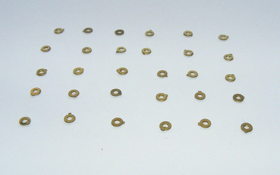 30 Stück HO Dampflok Steuerungsteile Distanzscheiben Rad - Treibstange Konvolut - Bild 3 von 4