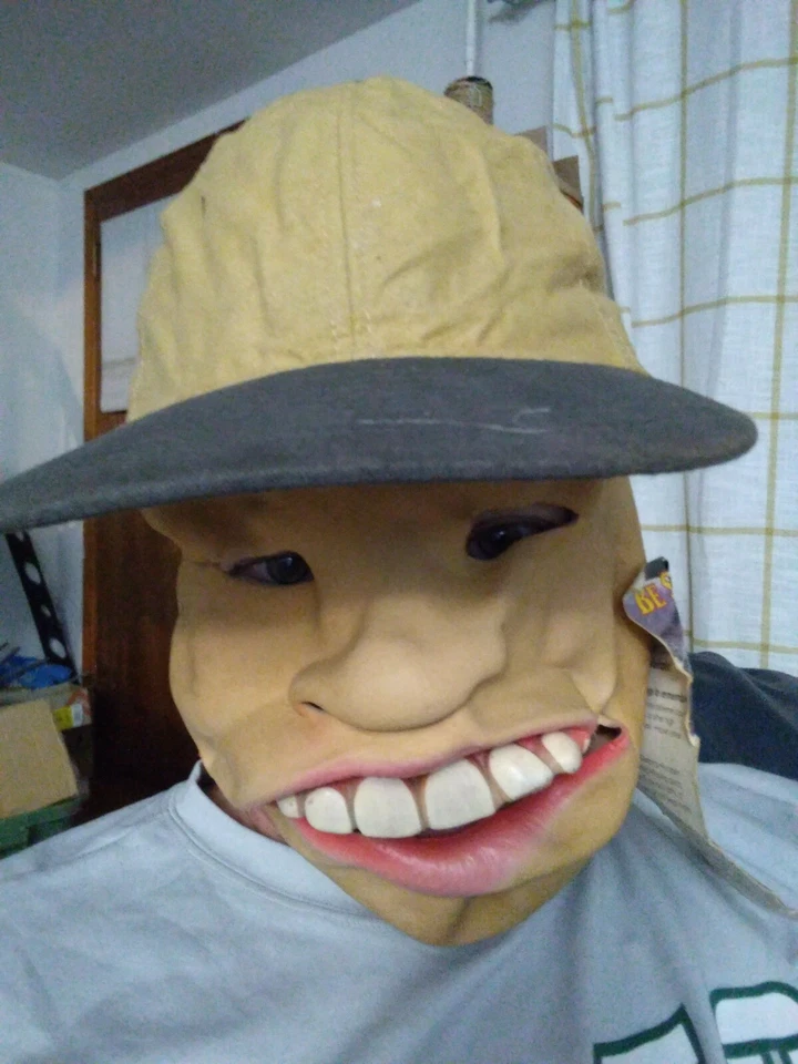 Fee Ling Yu Goofy Franco American Novelty Mask Halloween mask hat with tag  - Image 4 of 4