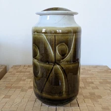 Gerry Williams Large Porcelain Lidded Jar 10" - Studio Art Pottery Signed