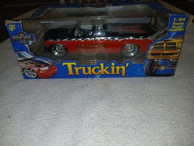 1 Badd Ride Truckin' Chevrolet S10 Pickup Truck Chevy Extended Cab 1:24