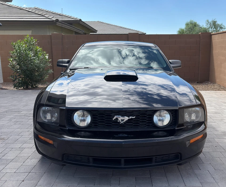 2009 Ford Mustang GT Foto 2 de 4