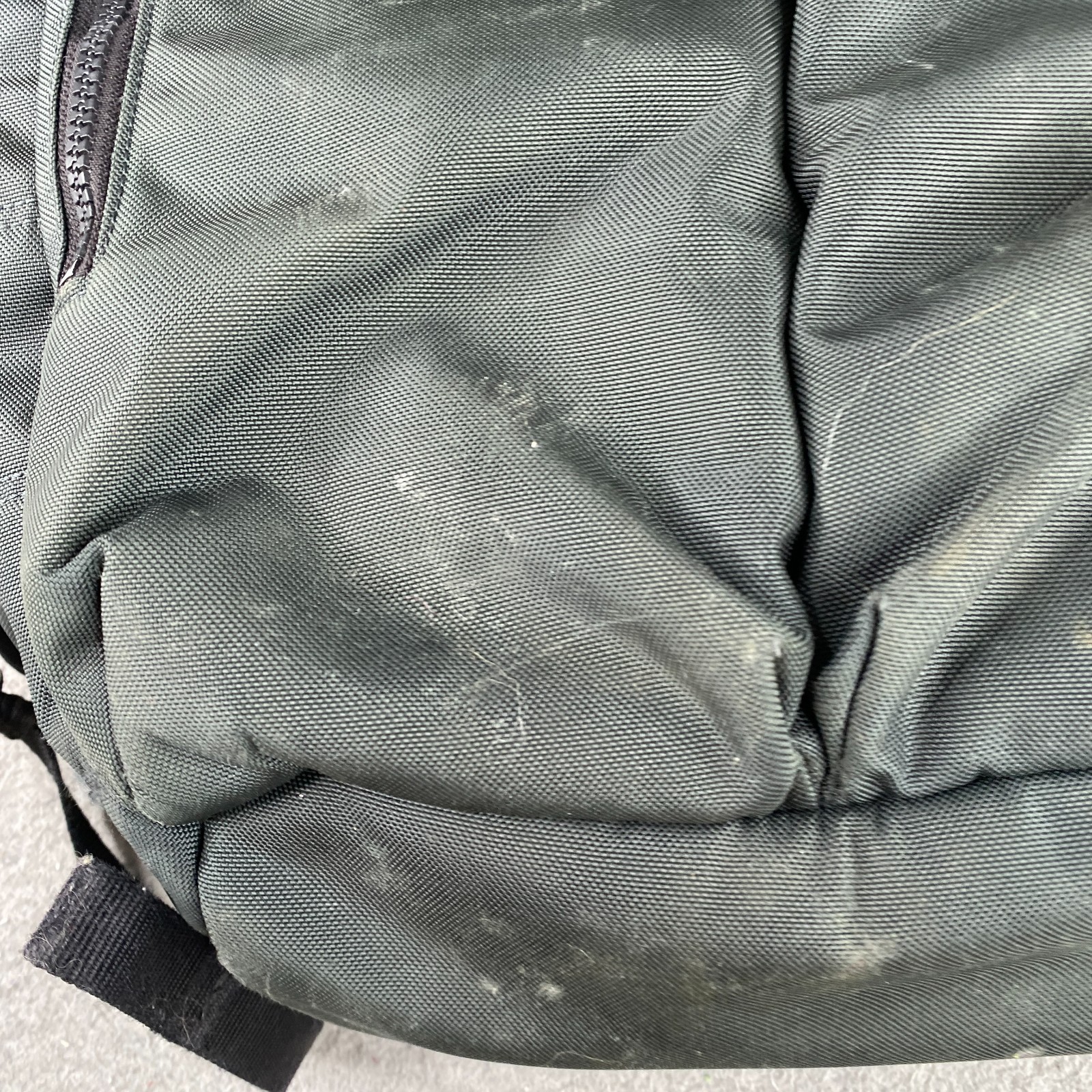 Lululemon Assert Backpack Green Canvas Adjustable… - image 4