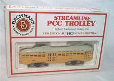 BACHMANN No. 62946 HO POWERED STREAMLINE PCC TROLLEY - UNUSED IN OB