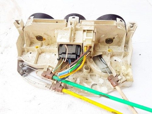 Audi A4 1998 Climate Control Panel (Heater Control Switches) Used, #861498-83 - Picture 2 of 8