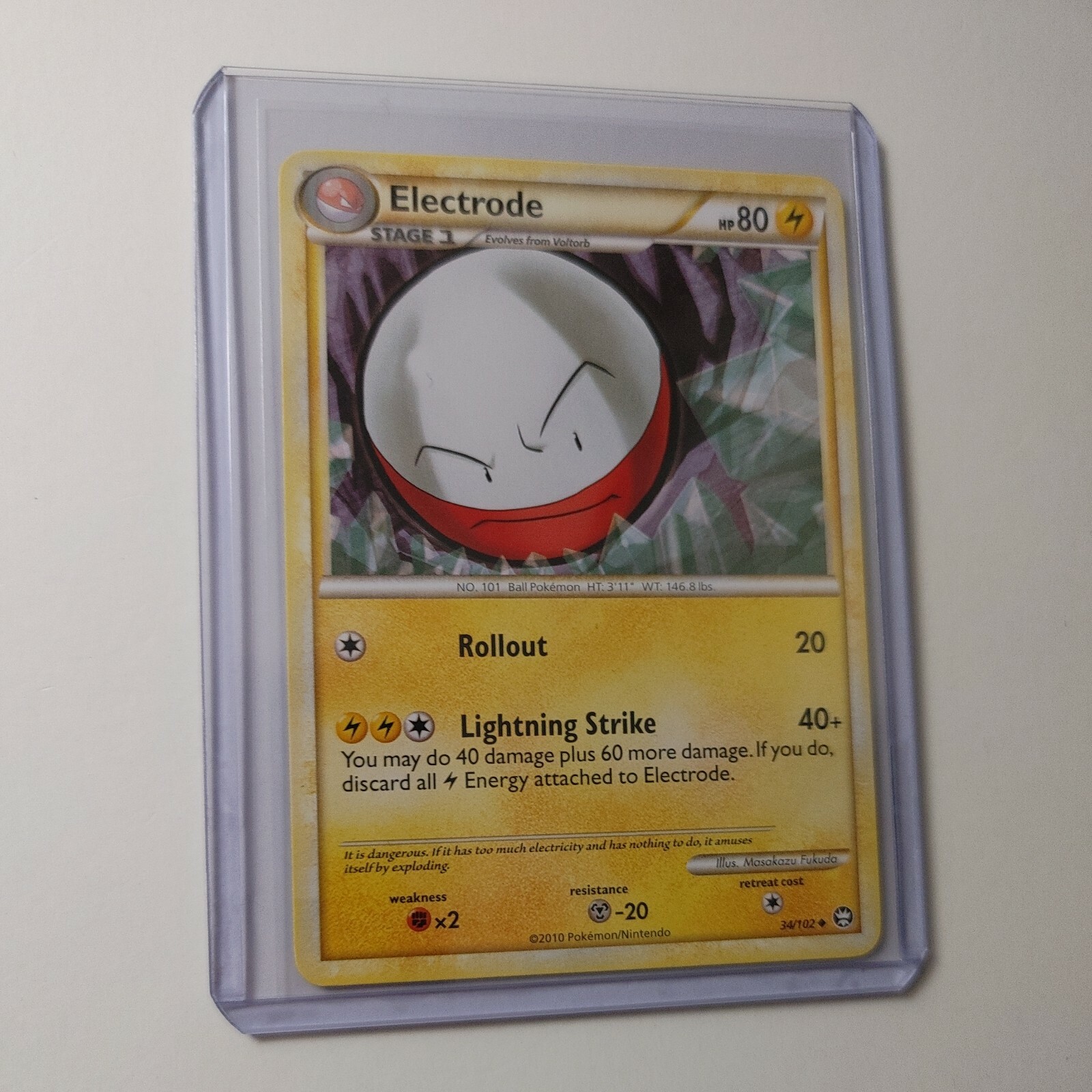Electrode 34/102 Triumphant 2010 Uncommon Pokémon Trading Card Near Mint