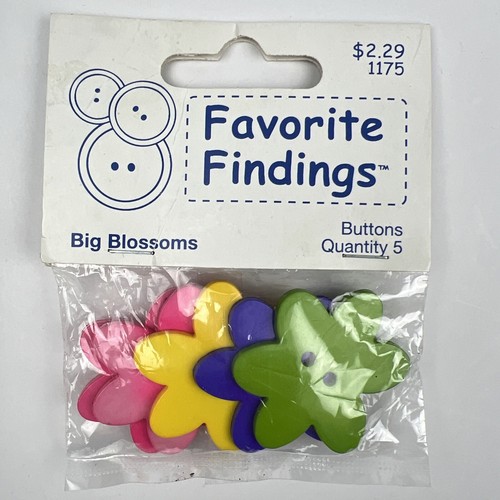 Favorite Findings Big Blossoms 1.5 Inch Buttons #1175 Blumenthal Lansing Qty 10 - Picture 5 of 10
