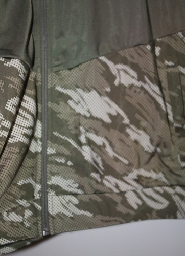 Puma Men's Contrast Camo Jacket - Green Camo Size XL - Picture 4 of 6