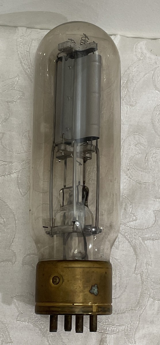 s-l1200.jpg s-l1200.jpg