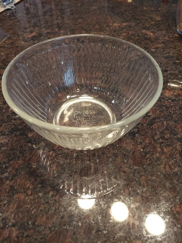 Pyrex 7402-S Mixing Bowl Clear Ribbed  6 Cup - 1.5L