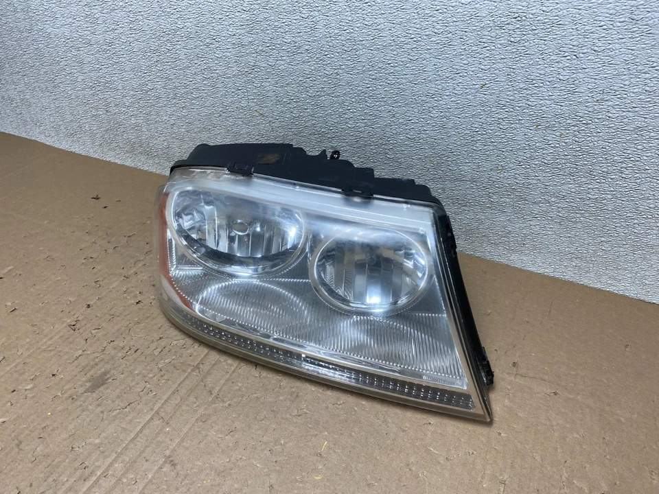 Faro halógeno para pasajero derecho Lincoln Aviator 2003 2004 2005 OEM U0491 DW Foto 2 de 4