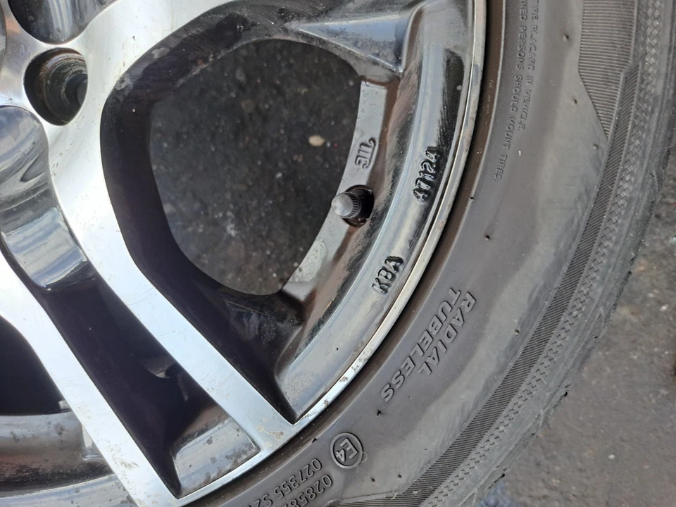 Ford Focus 1 1 Satz Alufelgen mit Hankook Reifen 195/55R15 Dot1216 6Jx15H2 - Bild 3 von 4