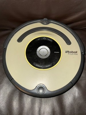 iRobot Roomba 650 Robotic Vacuum Cleaner Charger Included