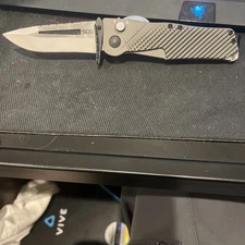 SOG Quake Folding Knife3.5" Two-Tone VG-10 Called Japanese Super Steel.AUTHENTIC