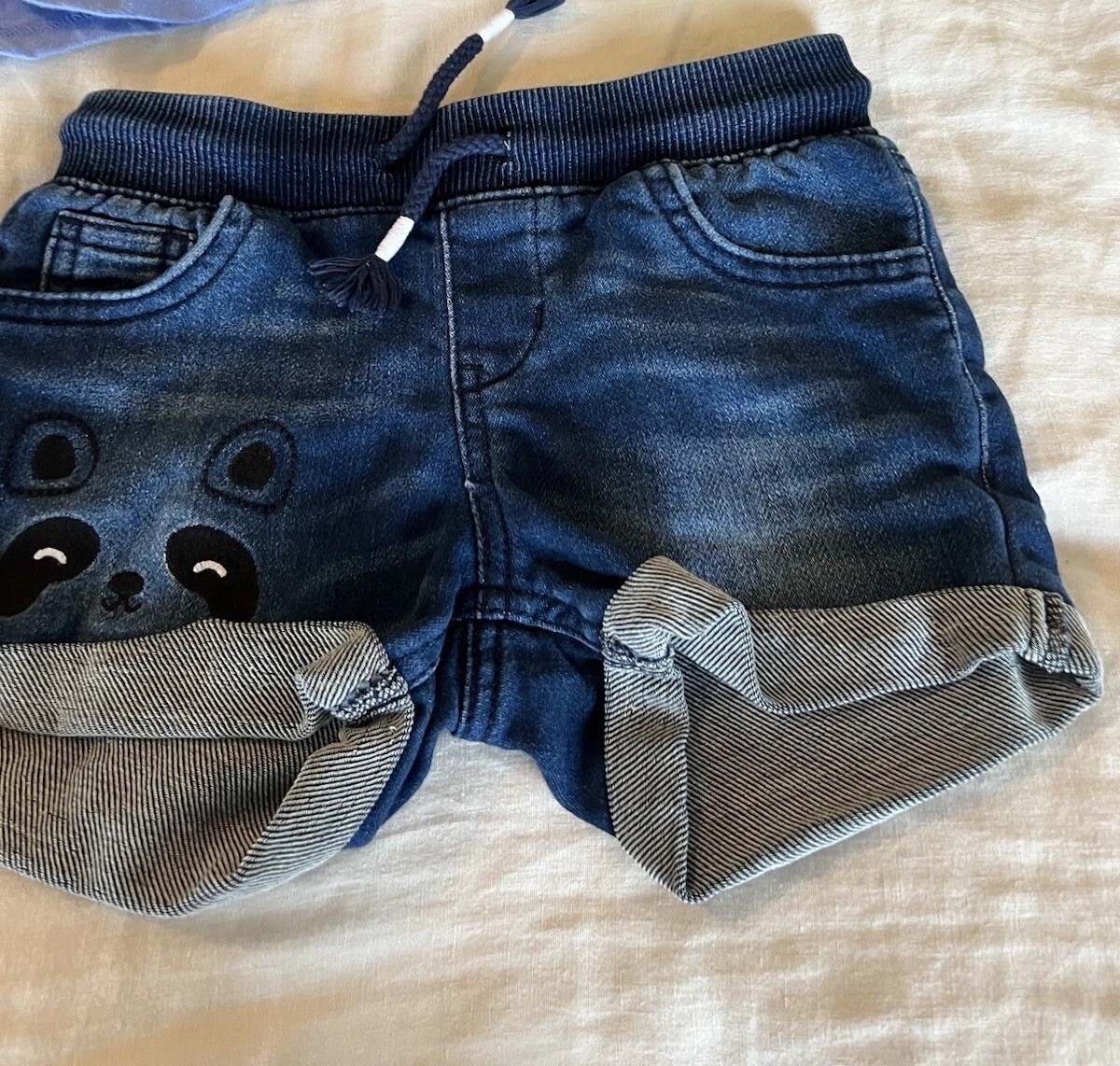 Picture 2 of 4
