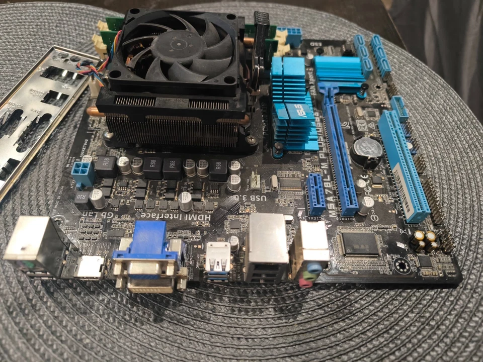 Motherboard Asus M5A78L-M Plus/usb3 + CPU AMD FX-4100 + 16 gb ddr3 - Bild 4 von 4