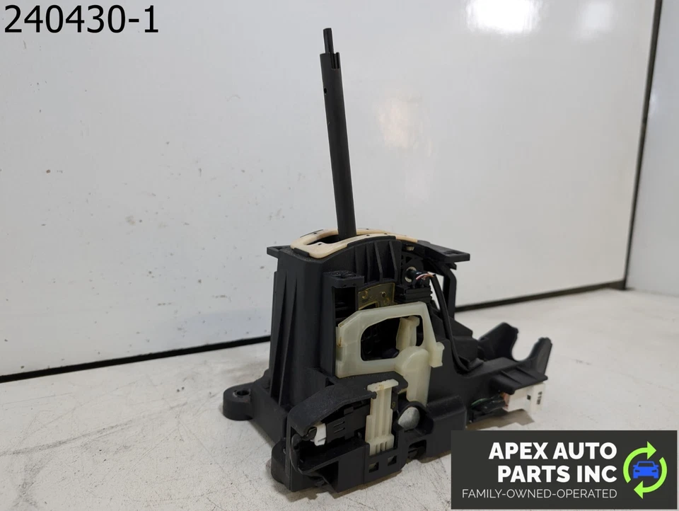 OEM 2008 Suzuki XL7 3.6L Automatic Trans floor Gear Shift Shifter Assembly - Image 2 of 4