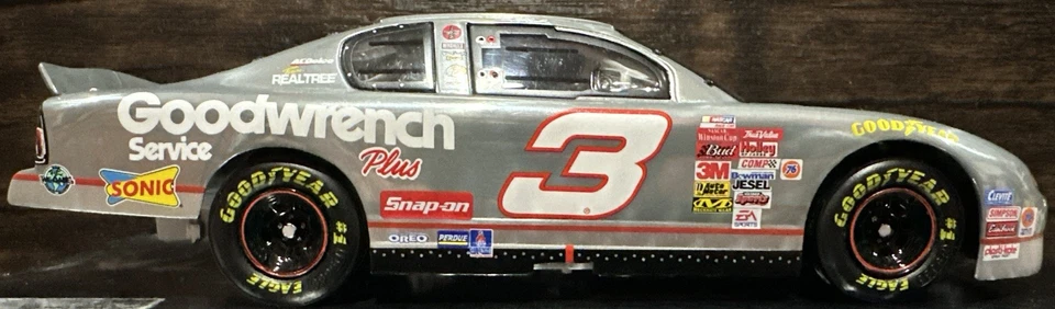Dale Earnhardt #3 Goodwrench Last Ride 2001 1/24 acción élite metal imperfecto Foto 4 de 4