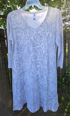 WHIMSY ROSE T shirt dress-szz MED-gray and white-3/4 sleeves-NEW-MADE IN USA
